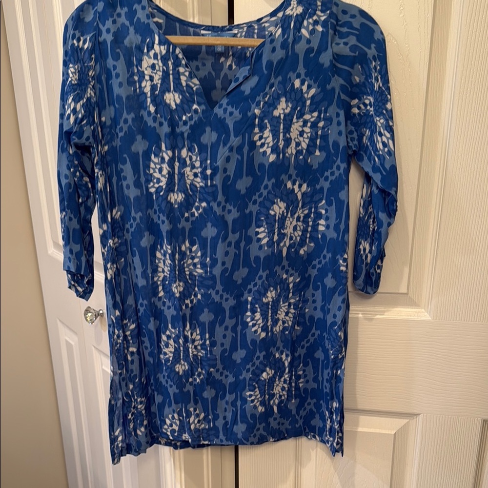 Blue and White Women's Top